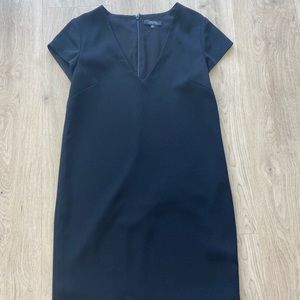 Aritzia by Babaton dress